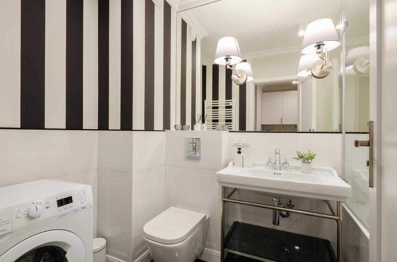 Sky Home- Rose Apartament -Manufaktura, Bezplatny Parking, Klima, Dostep Na Kod Łódź Zewnętrze zdjęcie